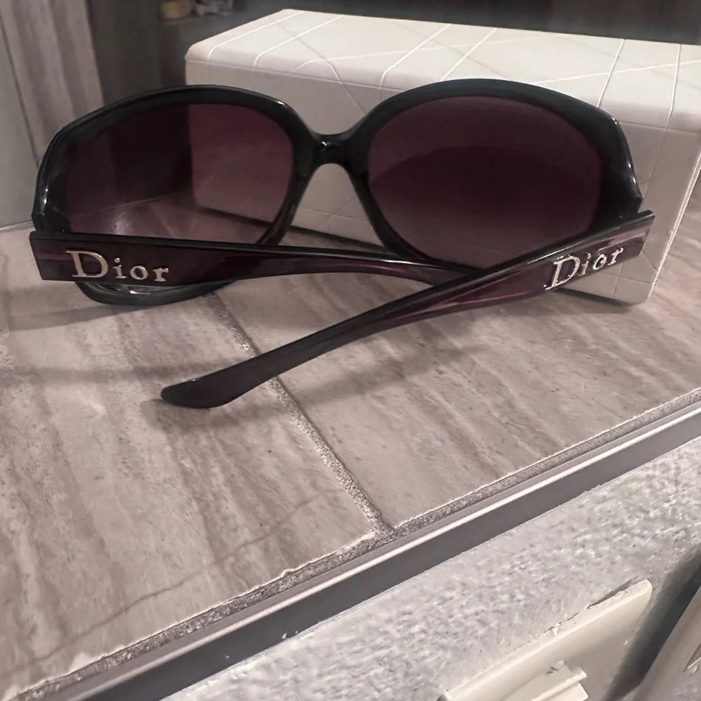 Dior Oversized Glossy Wine-Red Women's Sunglasses - Picture 5 of 6
